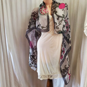 JANIE BESNER Womens Silk Scarf Wrap Shawl Botanical Floral Large Square 36 X 39